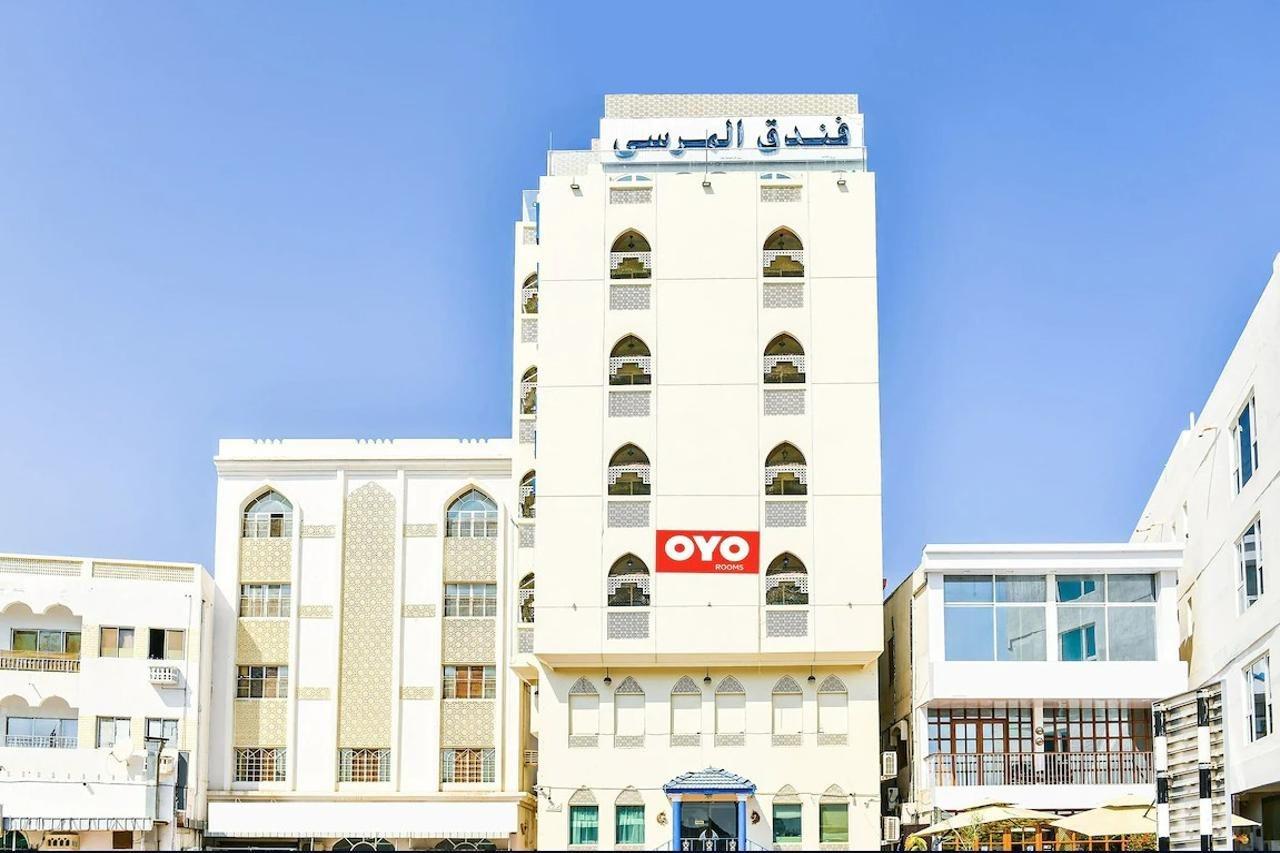 Marina Hotel Mutrah Екстериор снимка