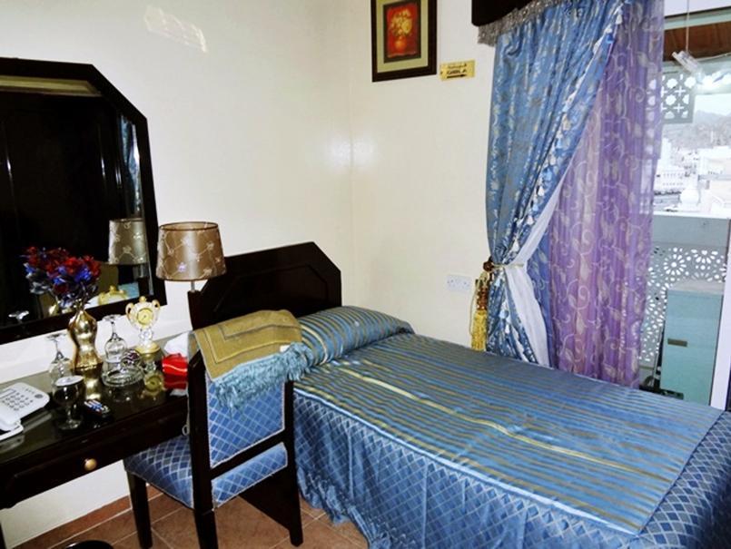 Marina Hotel Mutrah Екстериор снимка