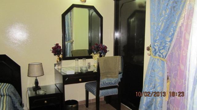 Marina Hotel Mutrah Екстериор снимка