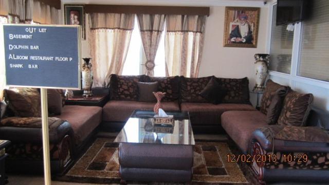 Marina Hotel Mutrah Екстериор снимка