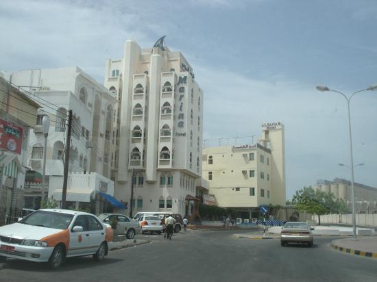 Marina Hotel Mutrah Екстериор снимка